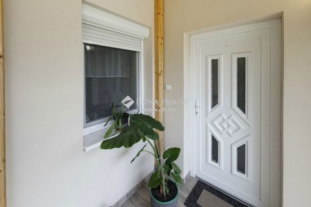 Eladó családi ház, Kecskeméten 79.9 M Ft, 4 szobás