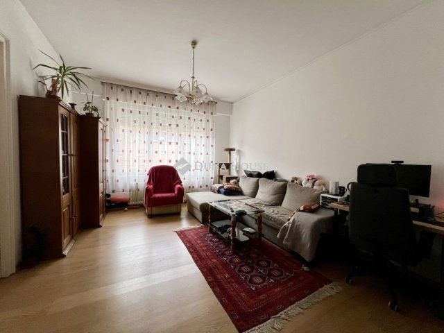 Kiadó téglalakás, albérlet, Budapesten, V. kerületben, 3 szobás