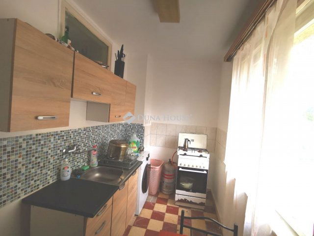 Kiadó téglalakás, albérlet, Táton 155 E Ft / hó, 2 szobás