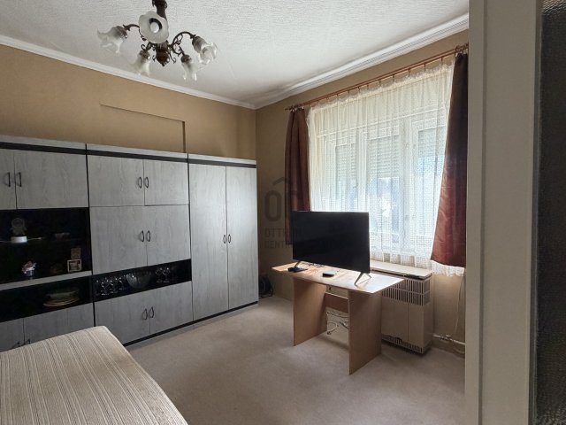 Eladó családi ház, Miskolcon 40 M Ft, 3 szobás