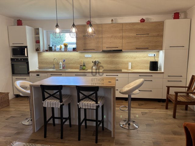 Eladó családi ház, Hajdúsámsonon 89.9 M Ft, 4 szobás