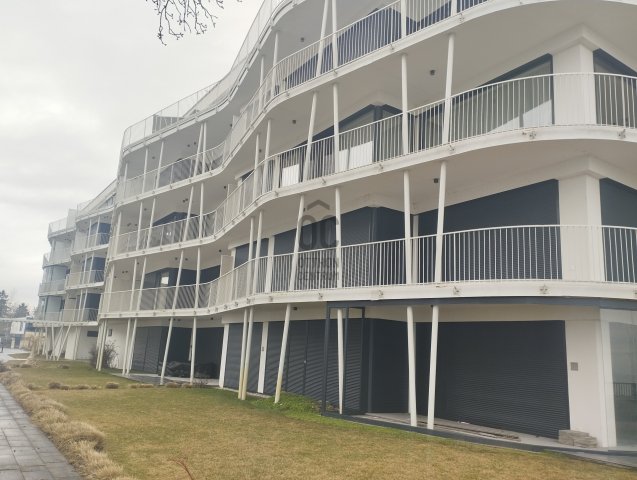 Eladó téglalakás, Siófokon 178 M Ft, 3 szobás