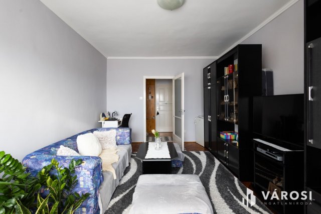 Eladó téglalakás, Gyulán 31.9 M Ft, 2 szobás