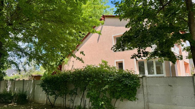 Eladó családi ház, Székesfehérvárott, Séd utcában 59.9 M Ft