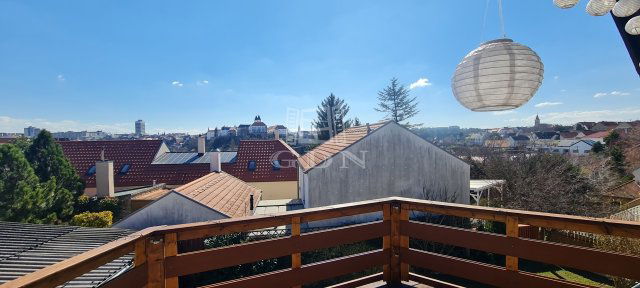 Eladó családi ház, Veszprémben 209 M Ft, 6 szobás