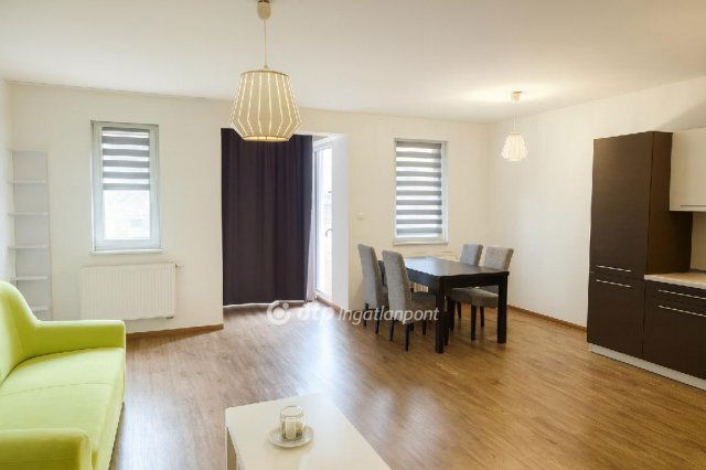 Eladó téglalakás, Dabason 85 M Ft, 3 szobás