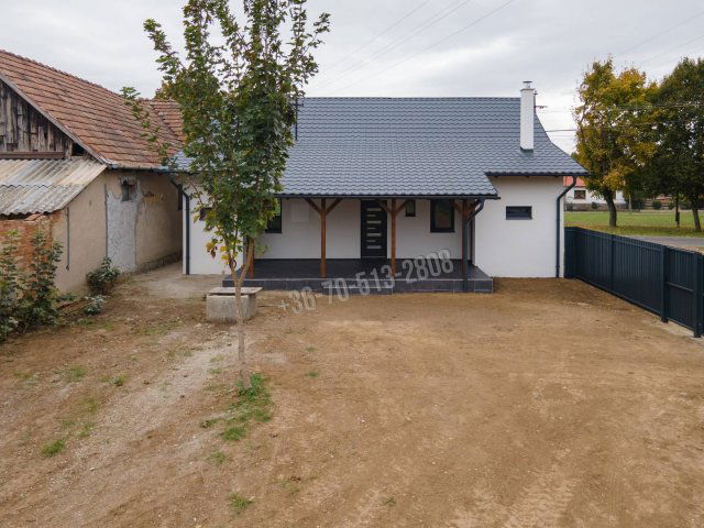 Eladó családi ház, Érsekvadkerten 45.5 M Ft, 3+1 szobás