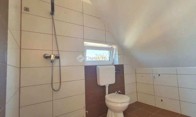 Eladó családi ház, Gyenesdiáson 128 M Ft, 5 szobás