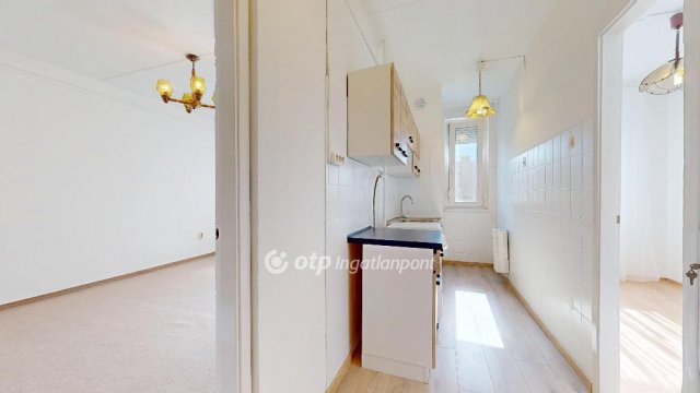 Eladó panellakás, Miskolcon 29 M Ft, 1+1 szobás