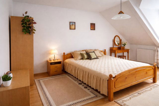 Kiadó ikerház, albérlet, Debrecenben 400 E Ft / hó, 4 szobás