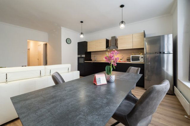 Eladó téglalakás, Pécsett 50 M Ft, 2 szobás