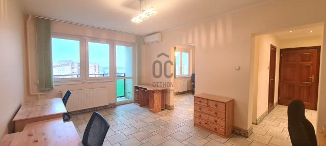 Kiadó panellakás, albérlet, Székesfehérvárott 200 E Ft / hó