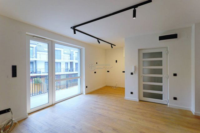 Eladó téglalakás, Szegeden 95.9 M Ft, 4 szobás