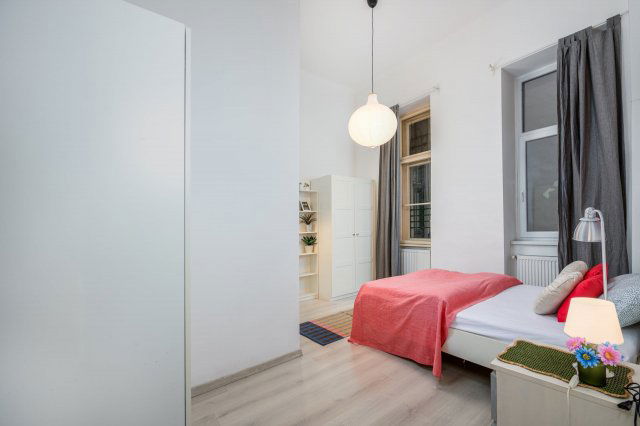 Eladó téglalakás, Budapesten, VI. kerületben 150 M Ft, 4 szobás