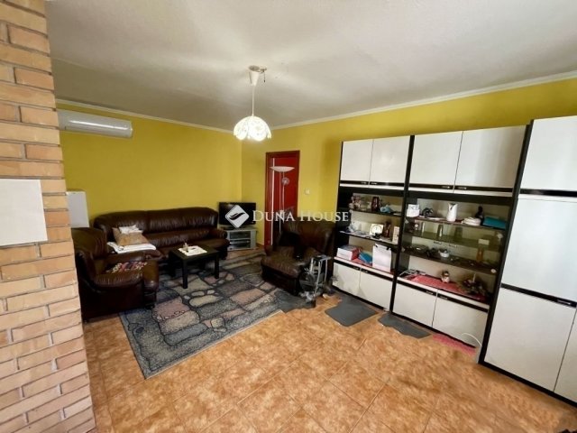 Eladó családi ház, Dunaharasztin 139 M Ft, 7 szobás