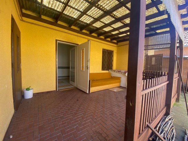 Eladó családi ház, Kiskunhalason 49.9 M Ft, 3 szobás