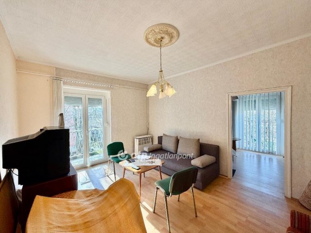 Eladó téglalakás, Salgótarjánban 19.9 M Ft, 2 szobás