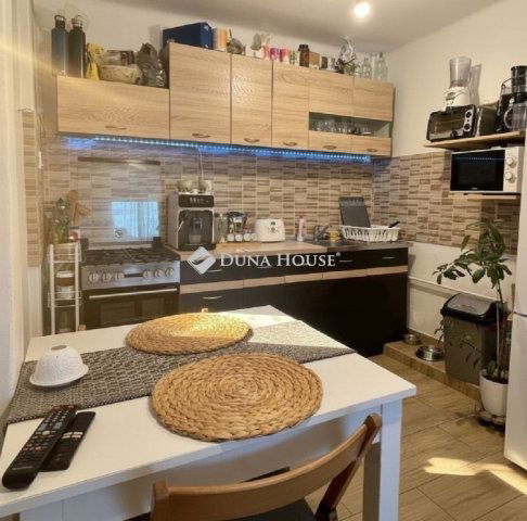 Eladó családi ház, Üllőn 99.8 M Ft, 3 szobás