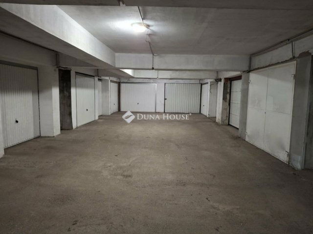 Eladó garázs, Debrecenben 15 M Ft / költözzbe.hu