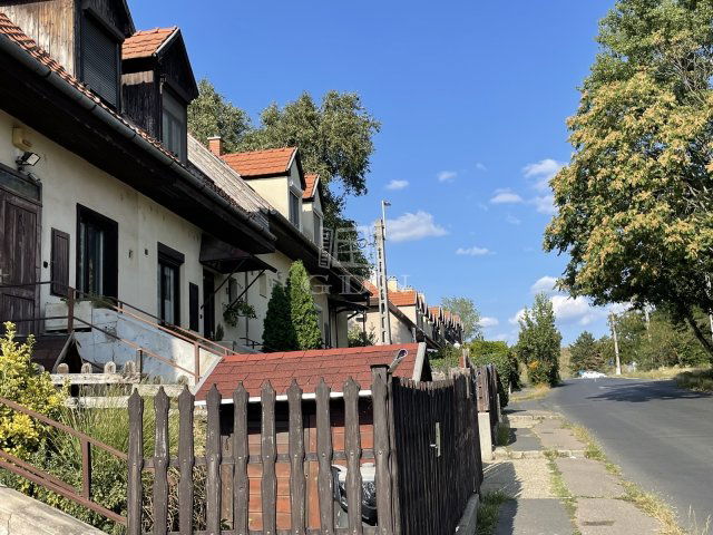Eladó téglalakás, Budapesten, XVIII. kerületben 89.9 M Ft