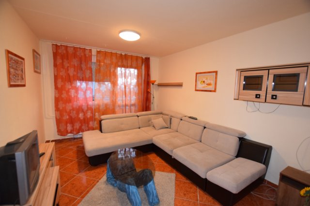 Kiadó panellakás, albérlet, Debrecenben 175 E Ft / hó, 2 szobás