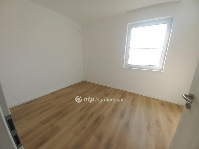 Eladó téglalakás, Budapesten, XVII. kerületben 92.9 M Ft