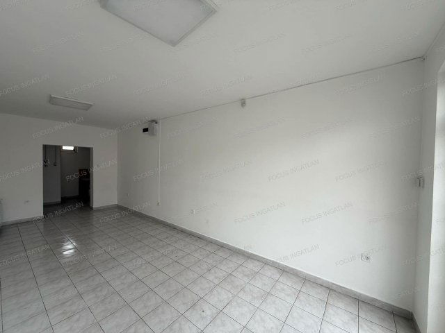Eladó üzlethelyiség, Kecskeméten 21.99 M Ft, 2 szobás