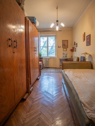 Eladó téglalakás, Budapesten, XI. kerületben, Villányi úton