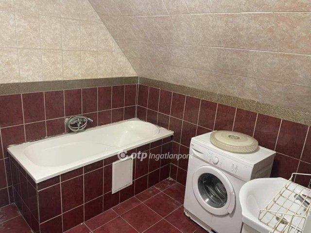 Eladó családi ház, Szigethalmon 89 M Ft, 6 szobás