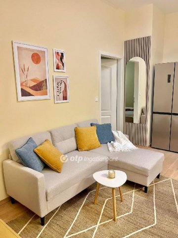 Eladó téglalakás, Budapesten, VI. kerületben 109.9 M Ft