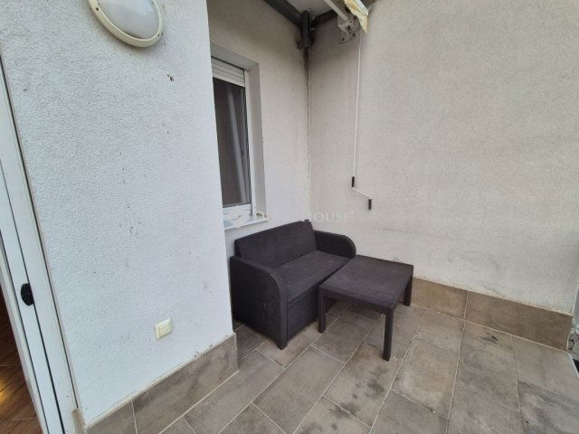 Eladó téglalakás, Siófokon 69.6 M Ft, 1 szobás