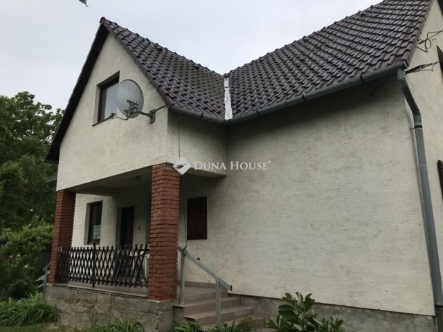 Eladó családi ház, Iszkaszentgyörgyön 83.9 M Ft, 5 szobás