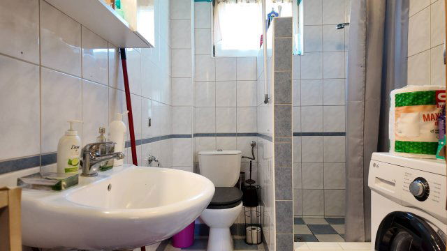 Eladó családi ház, Fertőrákoson 95 M Ft, 5 szobás