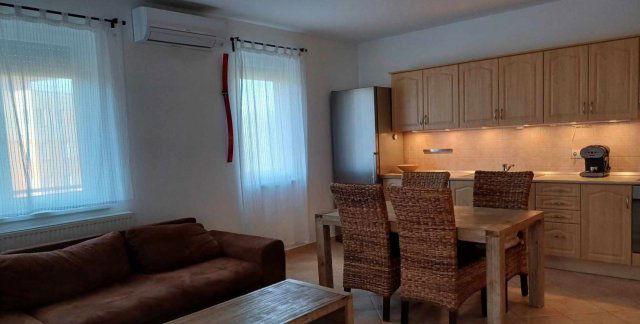 Kiadó téglalakás, albérlet, X. kerületben, Kismartoni úton