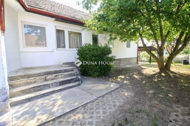 Eladó családi ház, Kerepesen 79.5 M Ft, 4 szobás