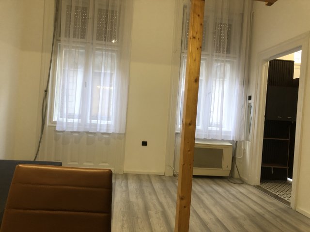 Kiadó téglalakás, albérlet, V. kerületben, Kecskeméti utcában