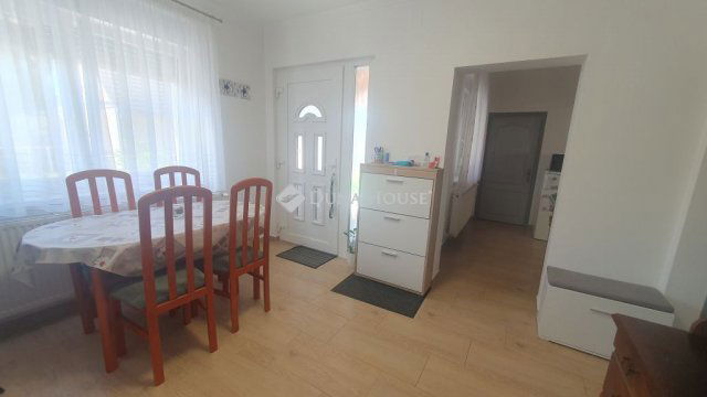 Eladó családi ház, Felsőrajkon 34.9 M Ft, 2 szobás