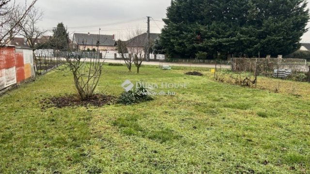 Eladó családi ház, Székesfehérvárott 80 M Ft, 2+1 szobás