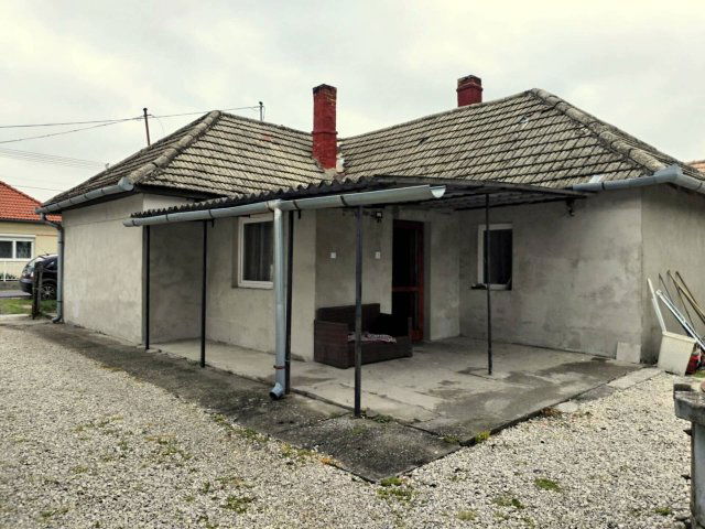 Eladó családi ház, Balatonszentgyörgyön 29.9 M Ft, 3 szobás
