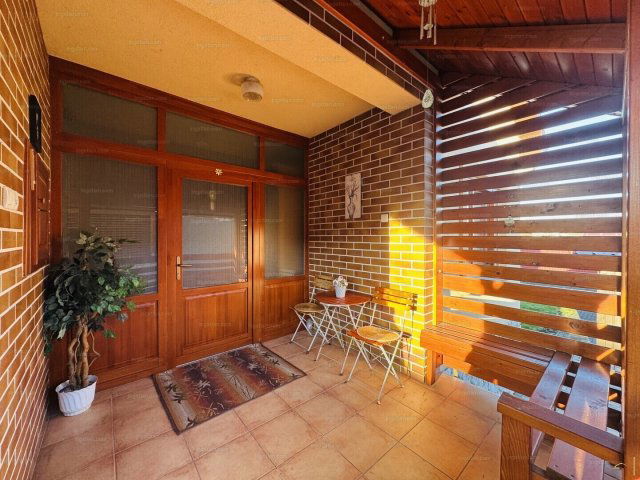 Eladó családi ház, Mezőkövesden 54 M Ft, 3 szobás