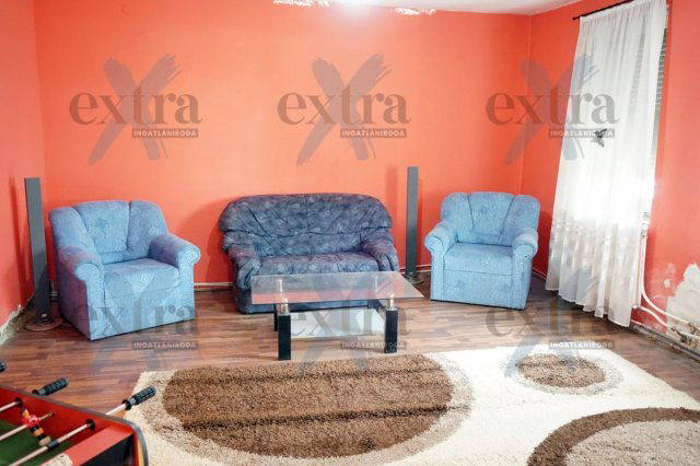 Eladó családi ház, Szegeden 52 M Ft, 4 szobás