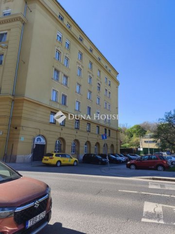 Eladó téglalakás, Budapesten, I. kerületben 75 M Ft, 1 szobás