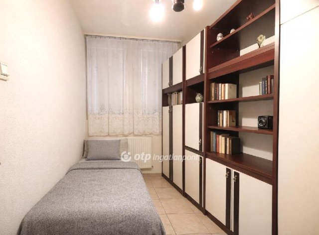 Eladó téglalakás, Budapesten, II. kerületben 109.99 M Ft