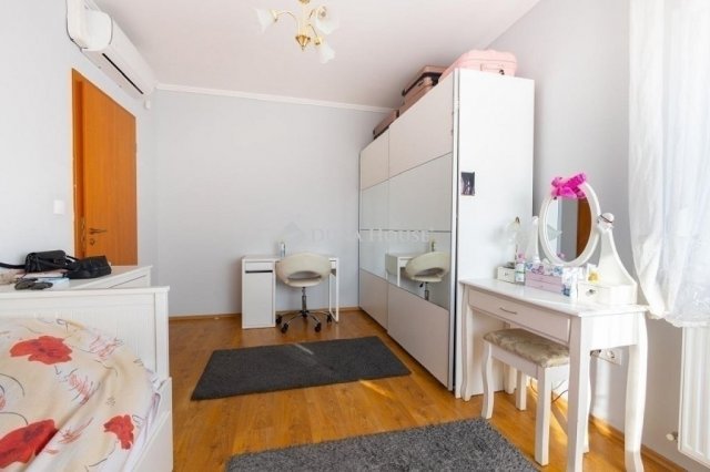 Eladó ikerház, Budapesten, XVIII. kerületben 174.9 M Ft, 4 szobás