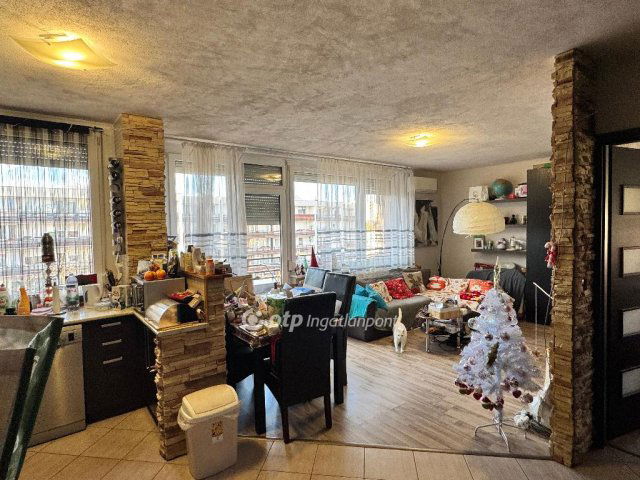 Eladó téglalakás, Székesfehérvárott 53.5 M Ft, 2 szobás