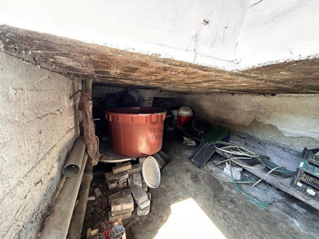 Eladó családi ház, Cegléden 39.5 M Ft, 4 szobás