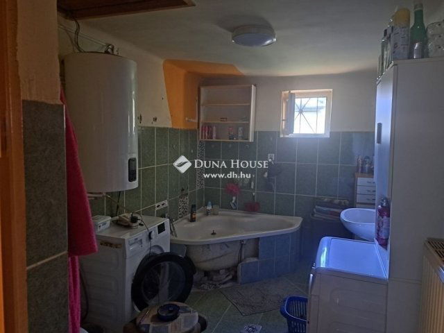 Eladó családi ház, Gyömrőn 61.99 M Ft, 3 szobás