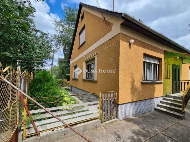 Eladó családi ház, Gyömrőn 109.9 M Ft, 5 szobás