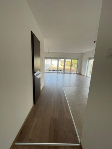 Eladó ikerház, Budapesten, XVI. kerületben 179.9 M Ft, 5 szobás