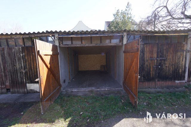 Eladó garázs, Budapesten, XIV. kerületben 4.5 M Ft